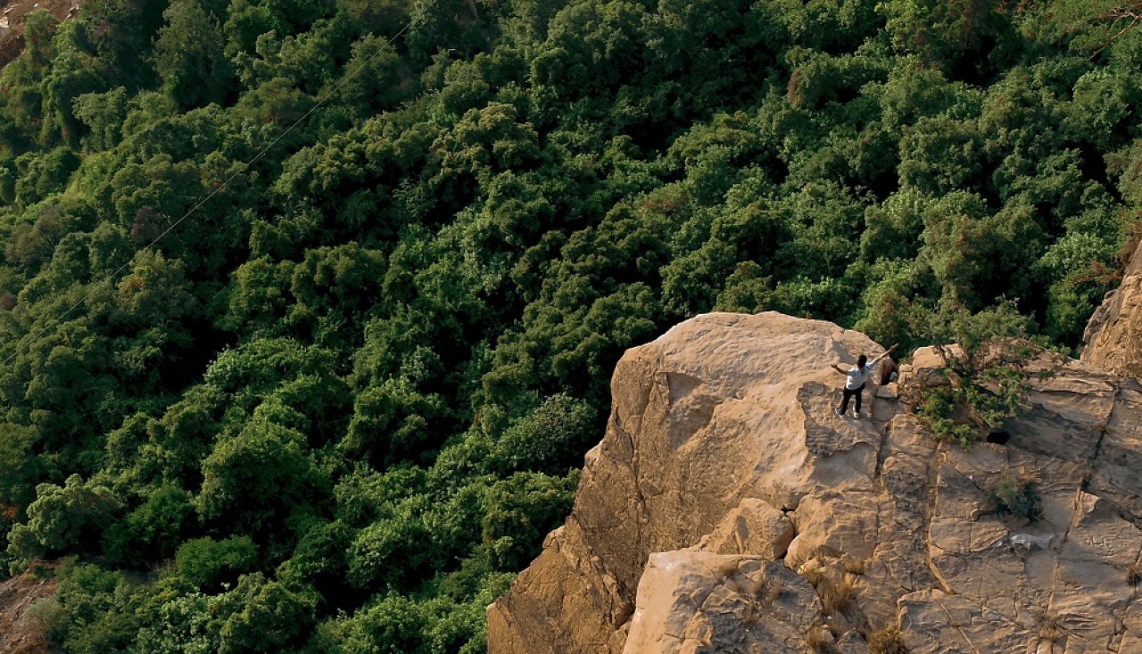  Discover Abha City Tour & Villages: Explore nature, culture, and more. Unforgettable experience! Book now. 